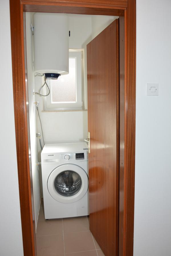 Taris Apartman Zengg Kültér fotó