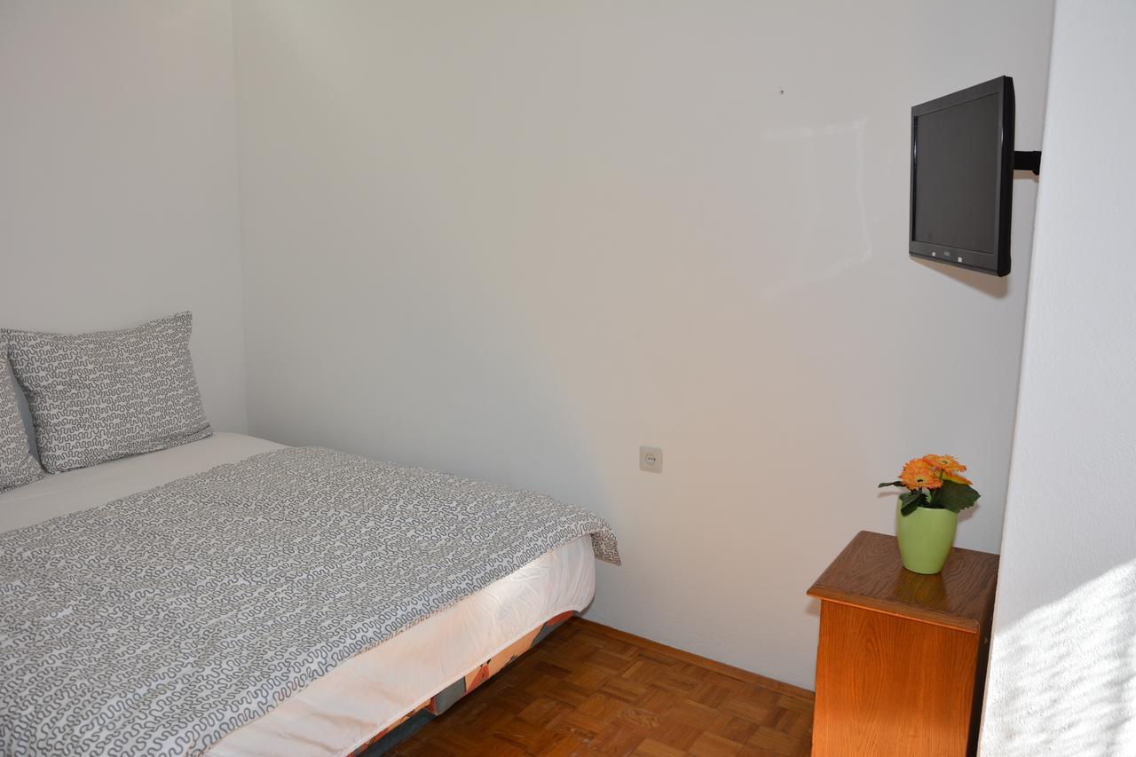 Taris Apartman Zengg Kültér fotó